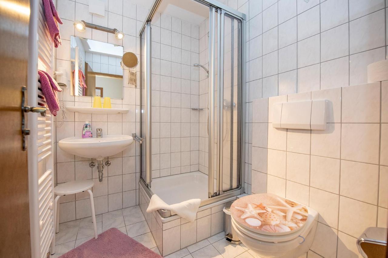 Ferienwohnungen Am Matthiasturm Neef Luaran gambar